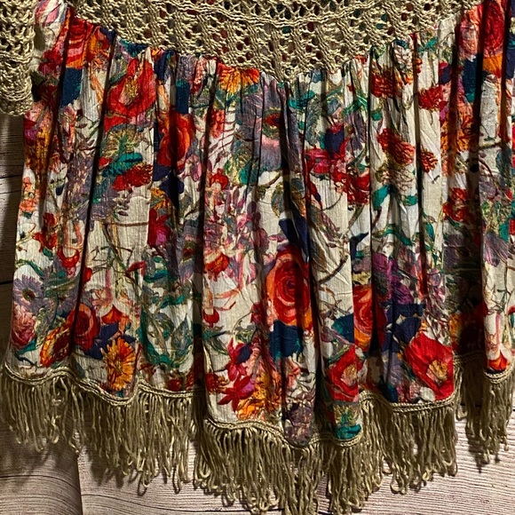 Boho knit top with fringe NWOT - Picture 9 of 12